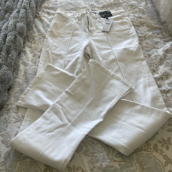 Express skyscraper mid rise, white jeans. - Picture 3 of 7